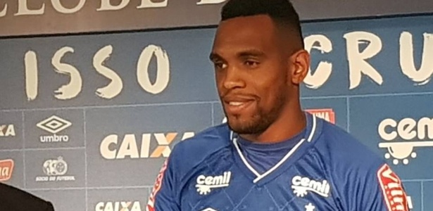 Zagueiro assinou por três temporadas com o Cruzeiro - Angel Drumond/Cruzeiro