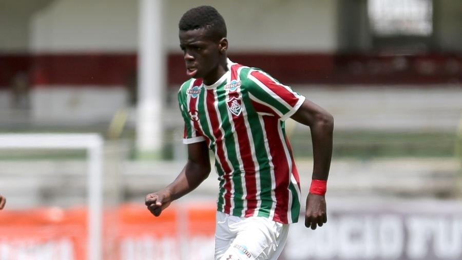 Metinho Silu é filho de refugiado do Congo e joga na base do Fluminense - Mailson Santana