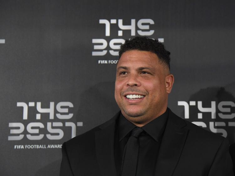 How are the players of the Brazilian Penta team doing? 24 Ronaldo the Phenomenon at the FIFA awards ceremony - Claudio Villa/Getty Images - Claudio Villa/Getty Images