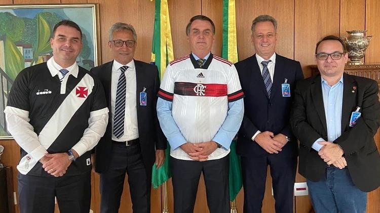 Presidentes de Fla e Vasco, Landim e Campello se encontraram com Jair Bolsonaro - Reprodução/Instagram Flávio Bolsonaro - Reprodução/Instagram Flávio Bolsonaro