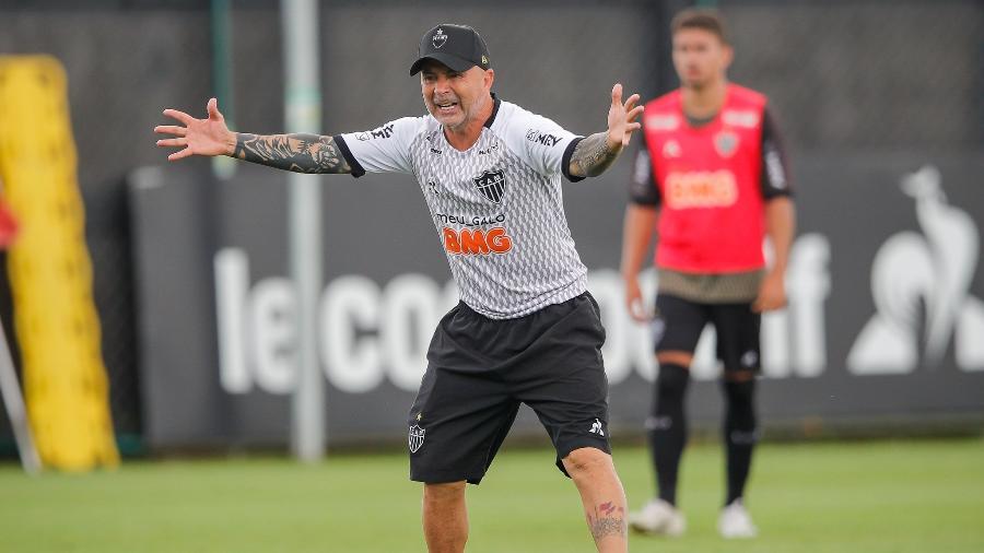 Após sonho de ser Flamengo, Sampaoli testará promessas do Atlético-MG