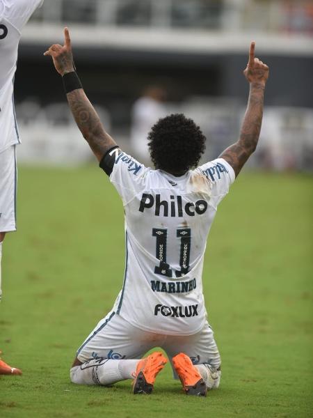 Marinho comemora gol na Vila Belmiro - Ivan Storti