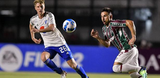 Willian Bigode tenta jogada durante Fluminense X Millonarios, pela Libertadores