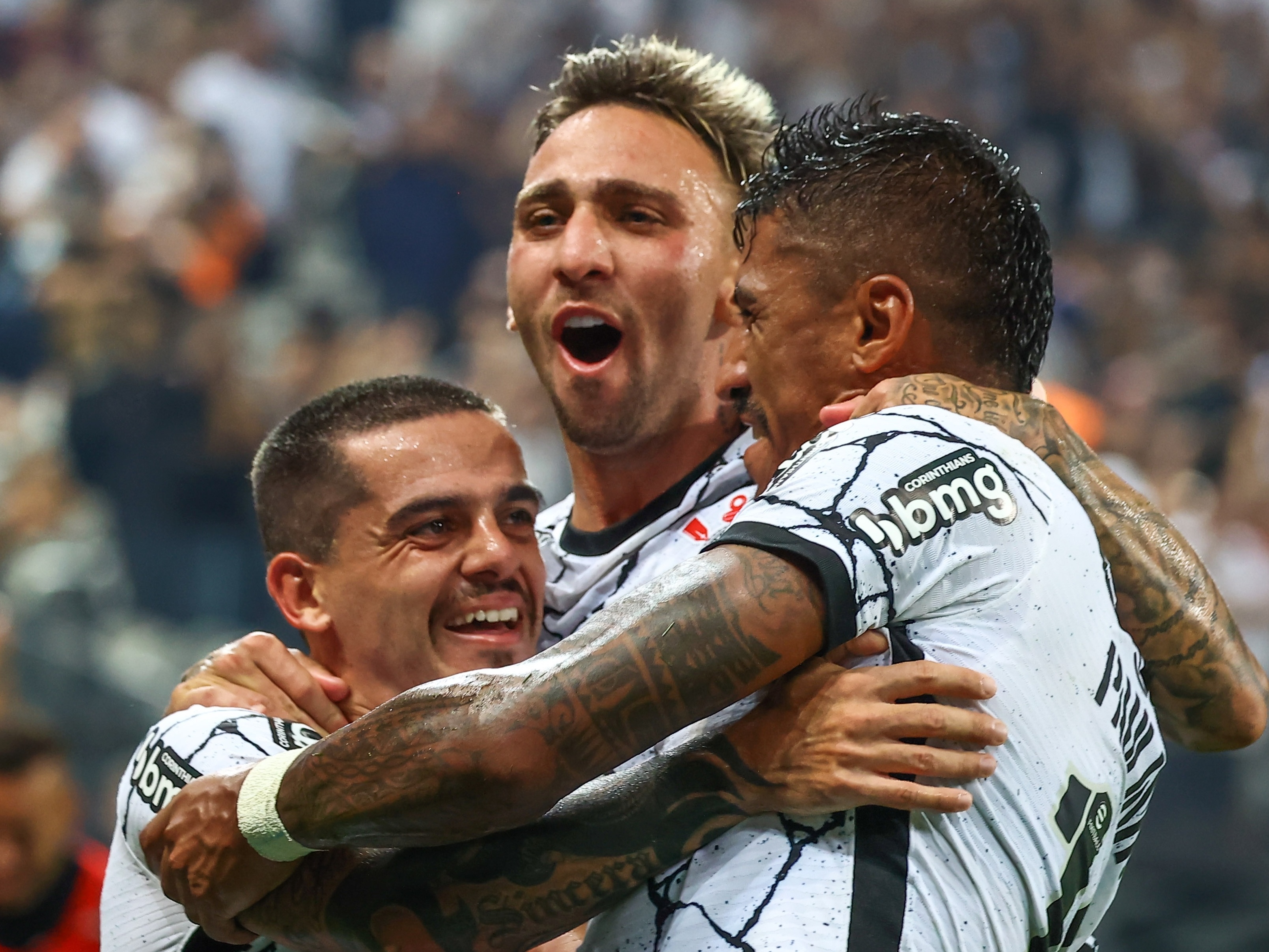 Corinthians x Ponte Preta, Palmeiras x Grêmio saiba onde assistir aos  jogos do domingo