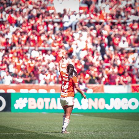 Millene, do Internacional, comemora gol que marcou contra o Corinthians no primeiro jogo da final - Maxi Franzoi/Maxi Franzoi/AGIF