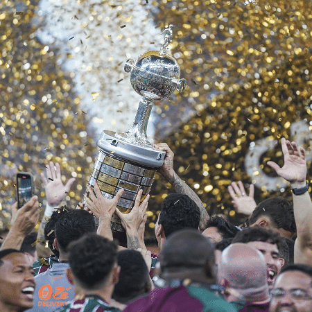 Jogadores do Fluminense comemoram título da Libertadores