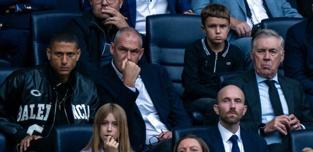 Técnico diz que Richarlison pediu para deixar o Tottenham e cita condição