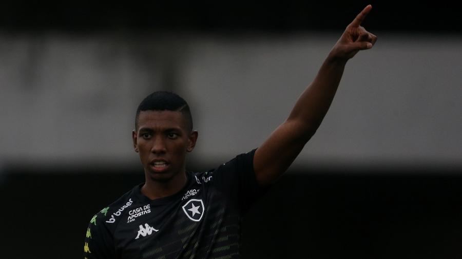 Kanu, zagueiro do Botafogo - Vitor Silva/Botafogo