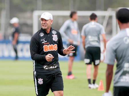 Trio Comanda O Corinthians Ate A Contratacao De Um Novo Tecnico