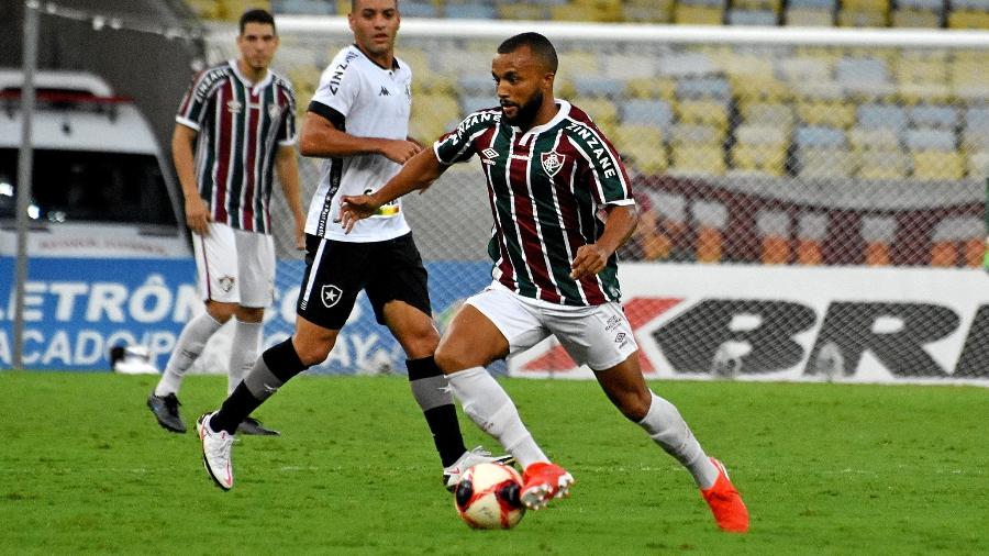 Samuel Xavier com a camisa do Fluminense - Mailson Santana/Fluminense FC