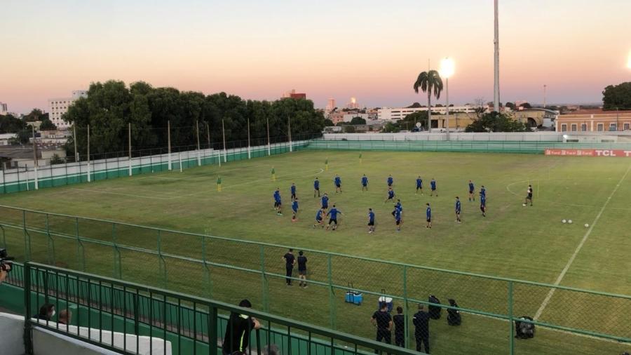 Estádio Presidente Eurico Gaspar Dutra: recebeu treino do Chile e foi vetado para o duelo entre Cuiabá e Grêmio - Bruno Braz / UOL Esporte