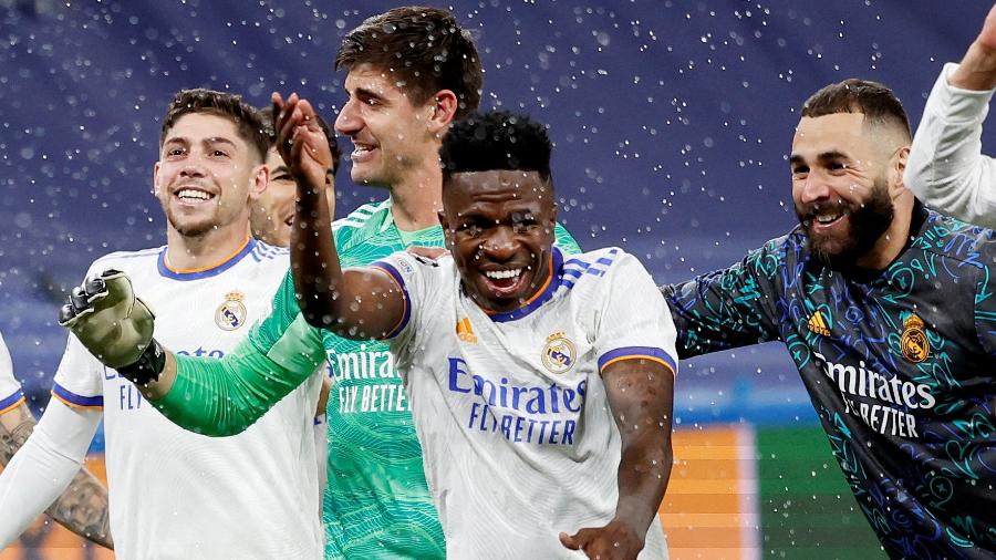 Jogadores do Real Madrid comemoram vaga na final da Champions League após vitória épica sobre o Manchester City - Juan Medina/Reuters