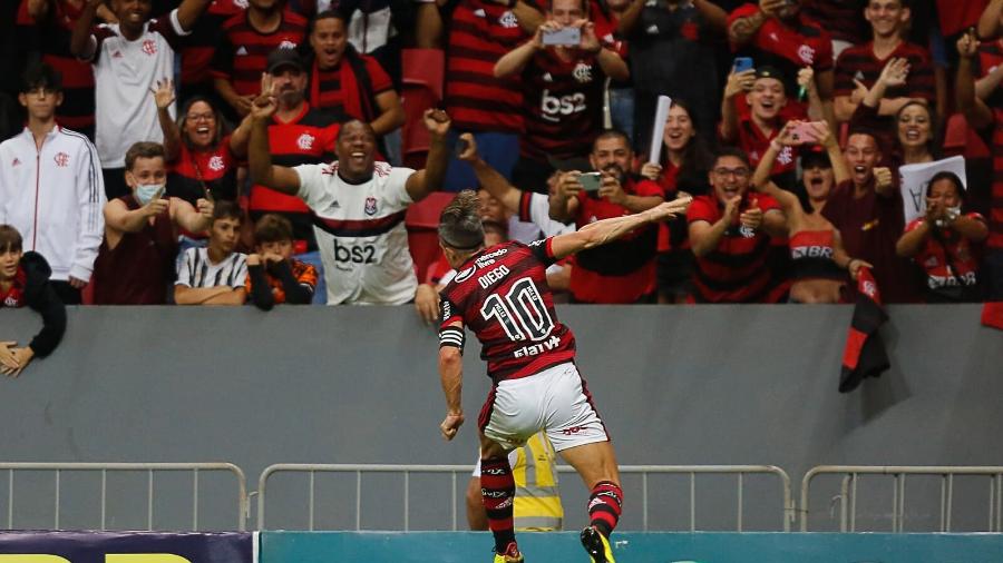 Flamengo inicia adeus a Diego tentando quebrar tabu contra o Avaí