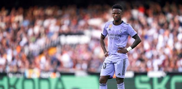 Vinicius Junior, atacante do Real Madrid, durante o jogo contra o Valencia, no Mestalla