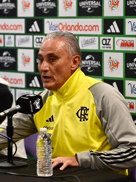 Tite durante entrevista coletiva na pré-temporada dos Estados Unidos