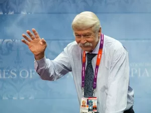 Morre Bela Karolyi, técnico e mentor da lenda da ginástica Nadia Comaneci