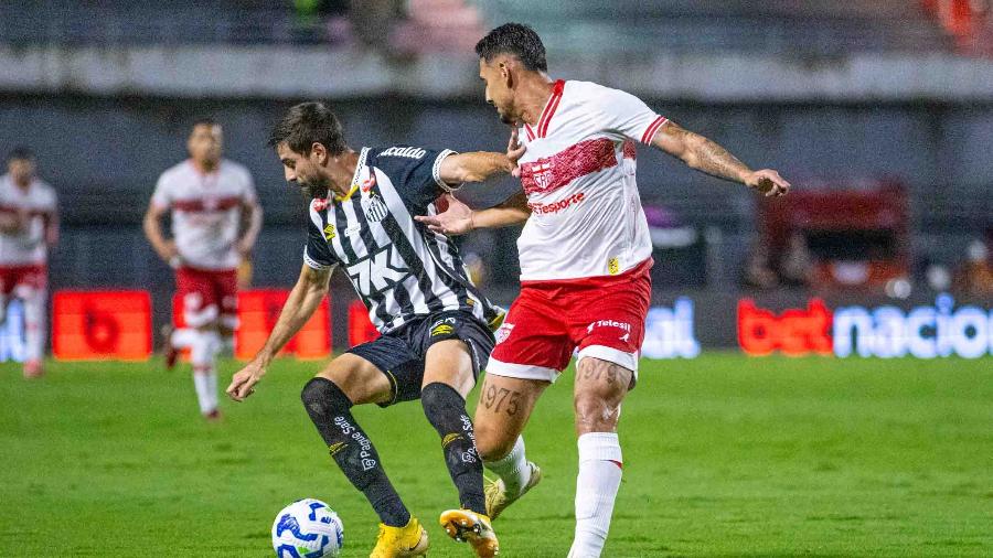 Luan Peres em ação durante CRB x Santos, confronto da Copa do Brasil Luan Peres em ação durante CRB x Santos, confronto da Copa do Brasil