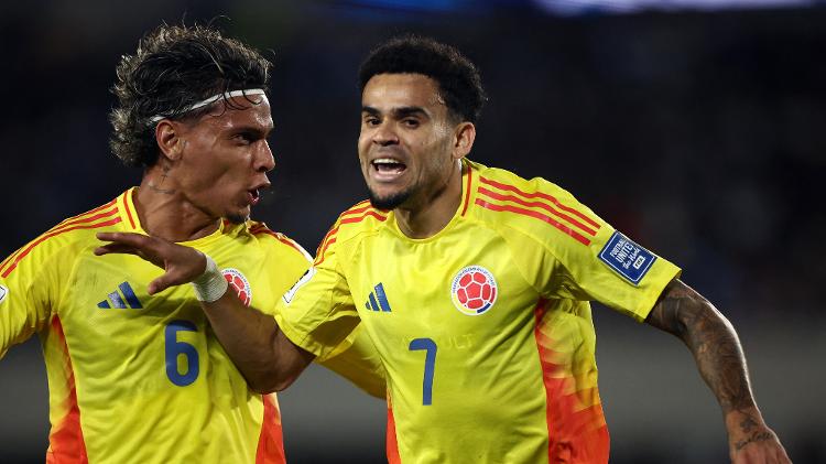 Luis Díaz comemora gol marcado pela Colômbia contra a Argentina nas Eliminatórias Luis Díaz comemora gol marcado pela Colômbia contra a Argentina nas Eliminatórias