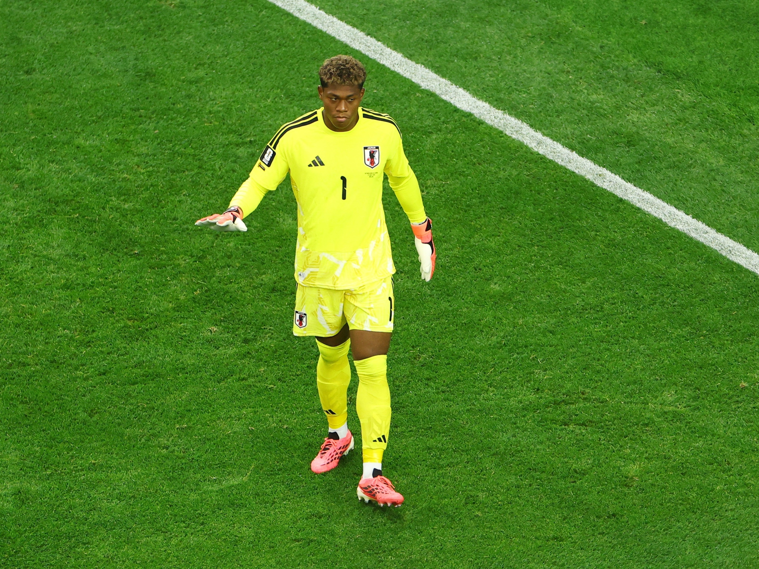 Imprensa japonesa exalta Suzuki após empate Japão x Holanda