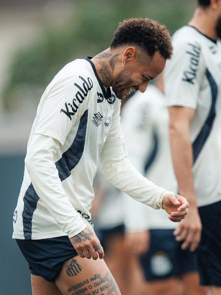 Neymar está relacionado para o jogo entre Santos e Flamengo, na Vila Neymar está relacionado para o jogo entre Santos e Flamengo, na Vila