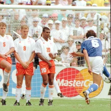 Meu amigo Branco fez um golaço de falta contra a Holanda na Copa 1994