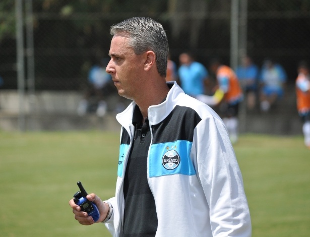 Tiago Nunes pelo Grêmio em 2013: oportunidade de assumir o profissional do Atlético-PR - Rodrigo Fatturi/Grêmio
