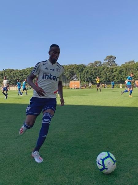 Helinho durante o jogo treino contra o Nacional-SP - Reprodução/TwitterSãoPaulo