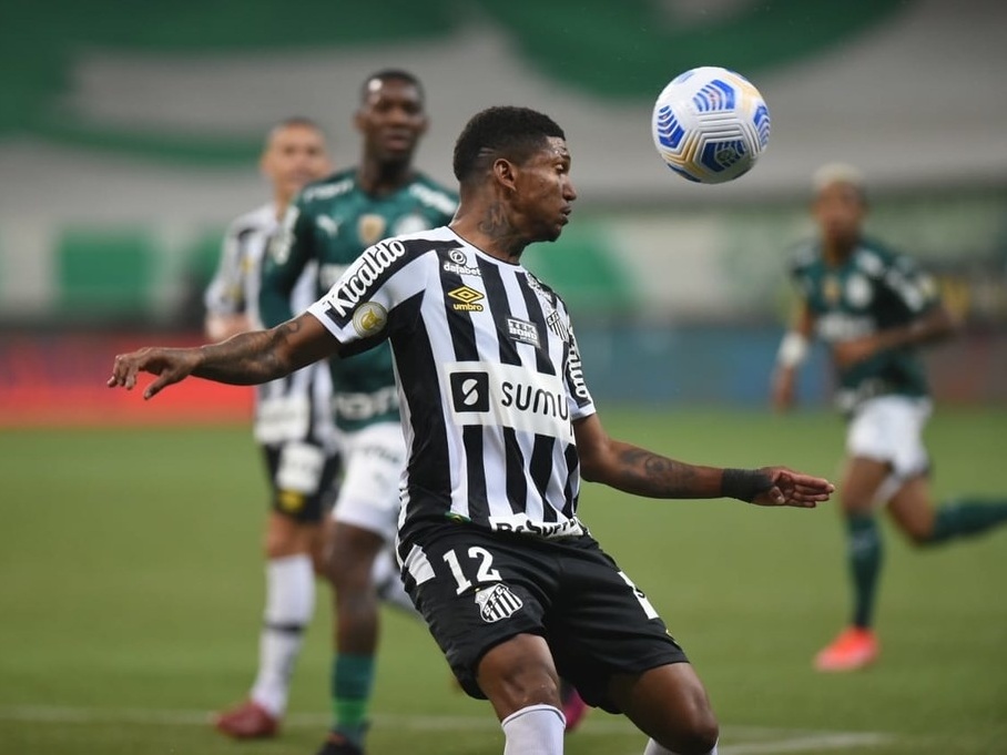 Após rescindir com Santos, Raniel acerta com clube da segunda