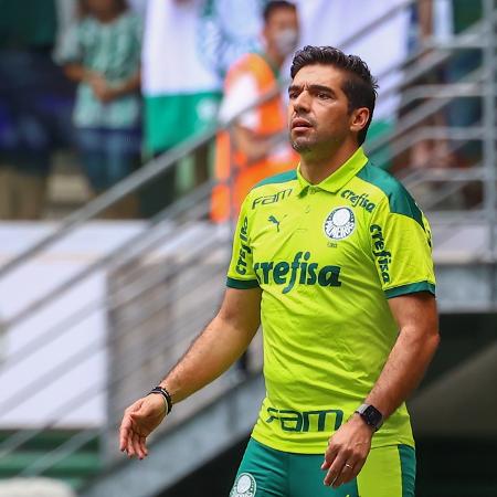 Abel Ferreira comandando o Palmeiras diante do Guarani pelo Paulistão - Marcello Zambrana/AGIF