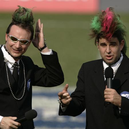 Paulo Bonfá e Marco Bianchi na final do Rockgol em 2005 - Daniel Augusto Jr/Divulgação