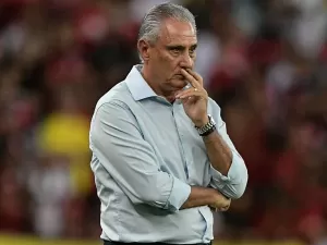 Vitória deixa Flamengo no G4, mas não ameniza ruptura de torcida com Tite