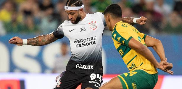 Corinthians avança na tabela após tropeços de adversários no Brasileirão.