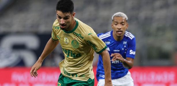 Desafio de Abel Ferreira: encontrar camisa 9 ideal no Palmeiras