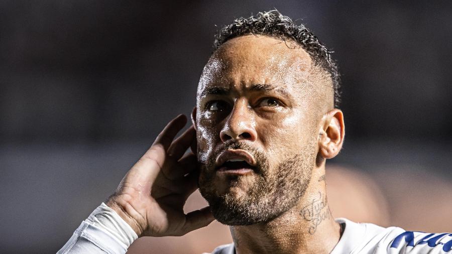 Neymar comemora após marcar pelo Santos contra o Bragantino, pelas quartas do Paulistão Neymar comemora após marcar pelo Santos contra o Bragantino, pelas quartas do Paulistão
