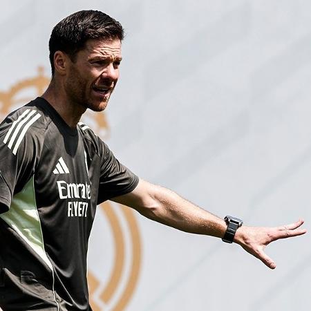 Xabi Alonso comanda o primeiro treino pelo Real Madrid - Reprodução/X/Real Madrid C.F.