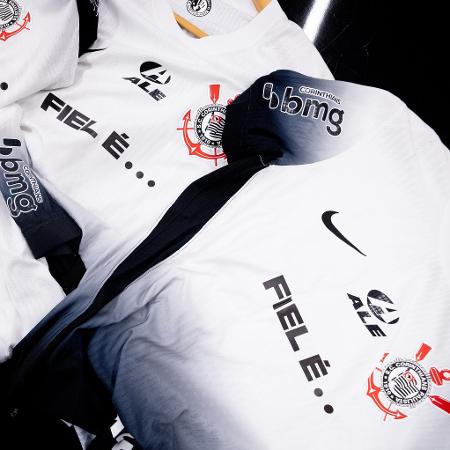 Corinthians usa uniformes produzidos pela Nike desde 2003 Corinthians usa uniformes produzidos pela Nike desde 2003