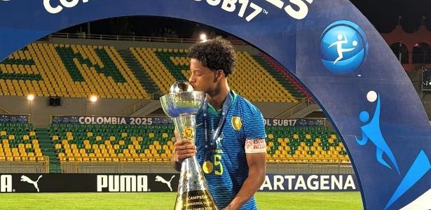 Como o Cruzeiro superou o Flamengo na disputa pelo volante Zé Lucas