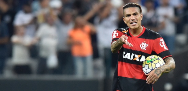 Paolo Guerrero pode deixar o Flamengo até o fechamento da janela de transferências - Mauro Horita/AGIF