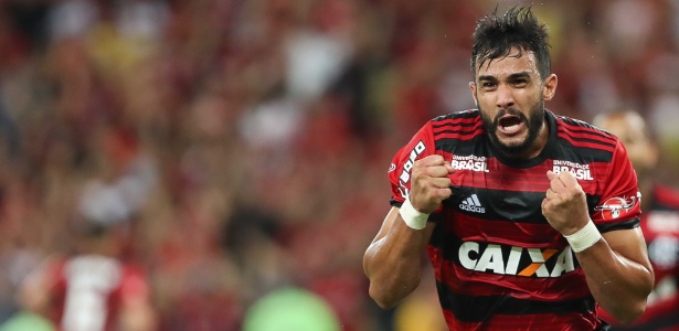 Henrique Dourado substitui Fernando Uribe no comando de ataque do Flamengo - Gilvan de Souza/Flamengo