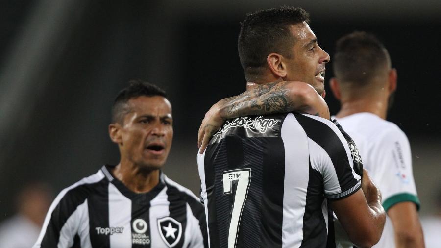 Diego Souza e Cícero podem deixar o Botafogo no mercado da bola - Vitor Silva/BFR