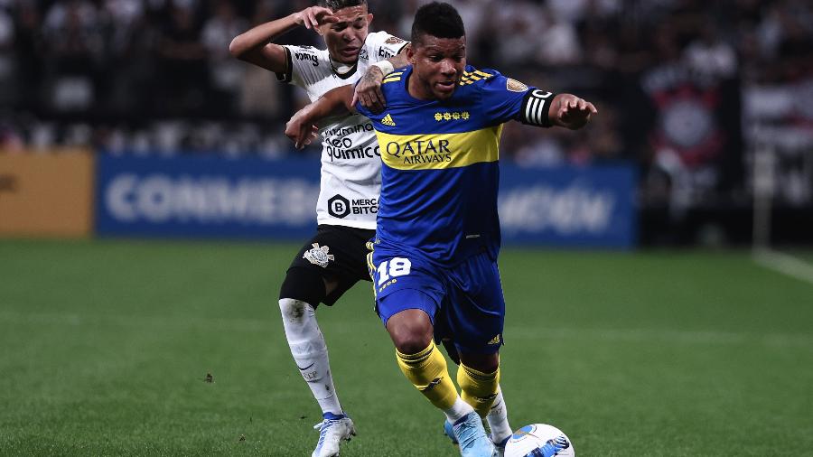 Boca Juniors ficou 58% do tempo com  a bola e quem comemorou foi o Timão de Adson - Ettore Chiereguini/AGIF