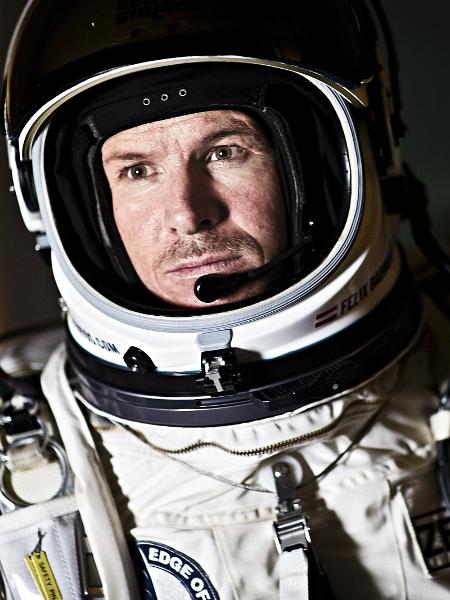 O piloto austriaco Felix Baumgartner em seu traje espacial - Joerg Mitter/ Red Bull Content Pool/ Divulgação