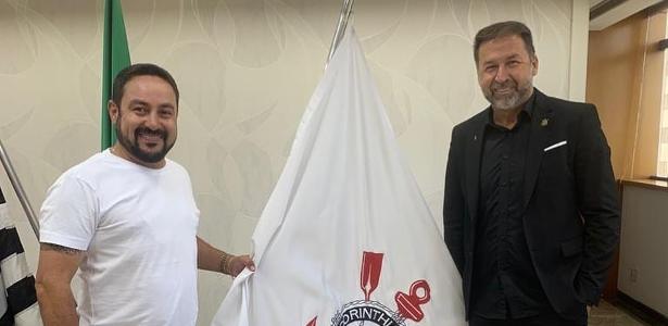 Pressão em Augusto para Honrar Promessa na Base do Corinthians