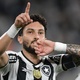 Botafogo abre boa vantagem contra o Capital, mas Savarino sai machucado