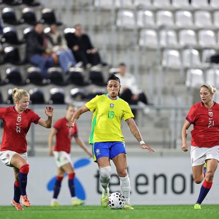 Noruega bate o Brasil em amistoso da seleção feminina