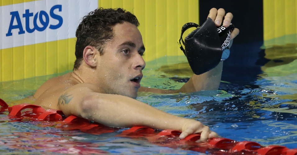 Thiago Pereira confere o resultado da bateria eliminatória dos 200m medley. Brasileiro se classificou para a final