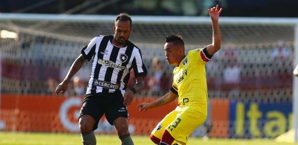 São Paulo utilizou o uniforme amarelo diante do Botafogo, em agosto - MARCOS BEZERRA/FUTURA PRESS/FUTURA PRESS/ESTADÃO CONTEÚDO