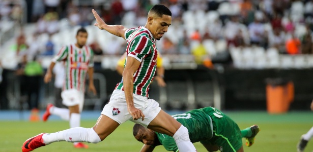Gilberto marca um de seus gols pelo Flu  - LUCAS MERÇON / FLUMINENSE F.C.