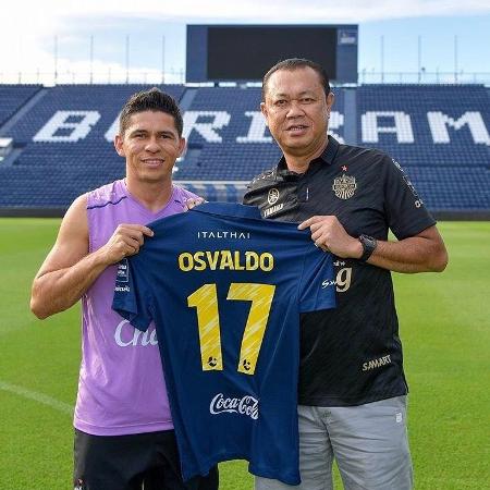 Osvaldo estava no Buriram, da Tailândia - Divulgação/Buriram United