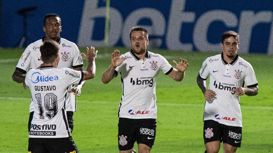 Corinthians só venceu dois jogos em nove partidas disputadas pelo Brasileirão deste ano - Heber Gomes/AGIF